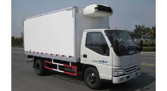 江淮格尔发小三轴冷藏车 冷链物流的高效解决方案